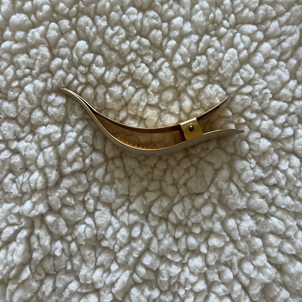 Elegant Gold Hair Clip